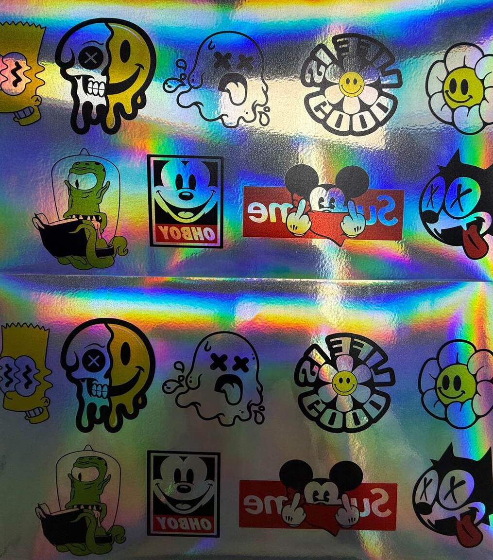 Detalle de impresión digital sobre superficie rígida